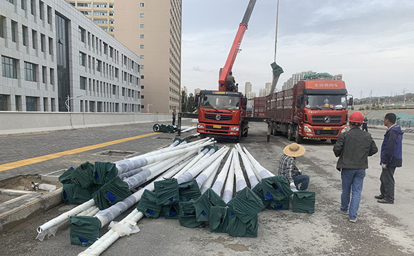 贺兰太阳能路灯灯杆垂直度矫正方法与维护